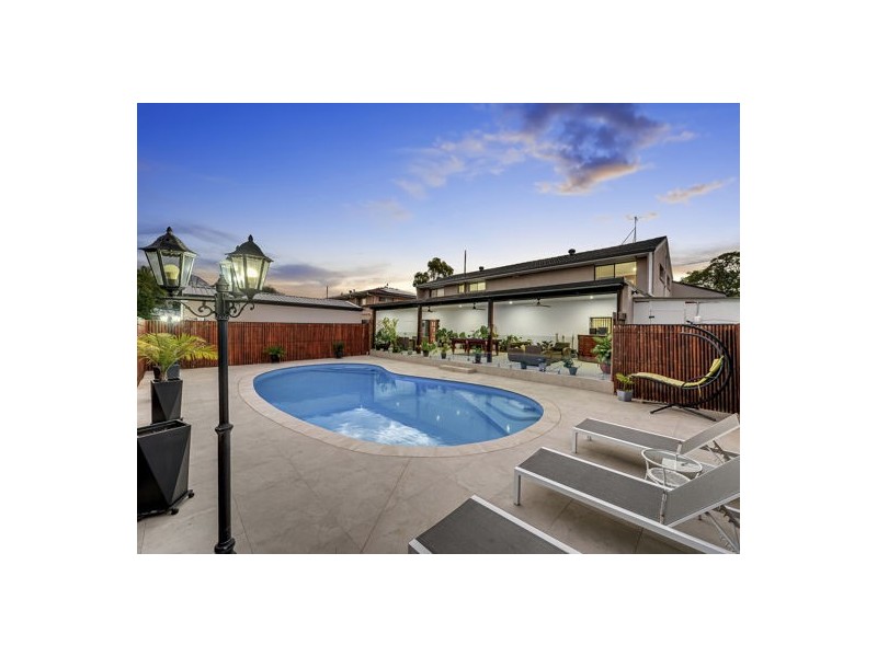 27 Ilya Street, Macgregor QLD 4109