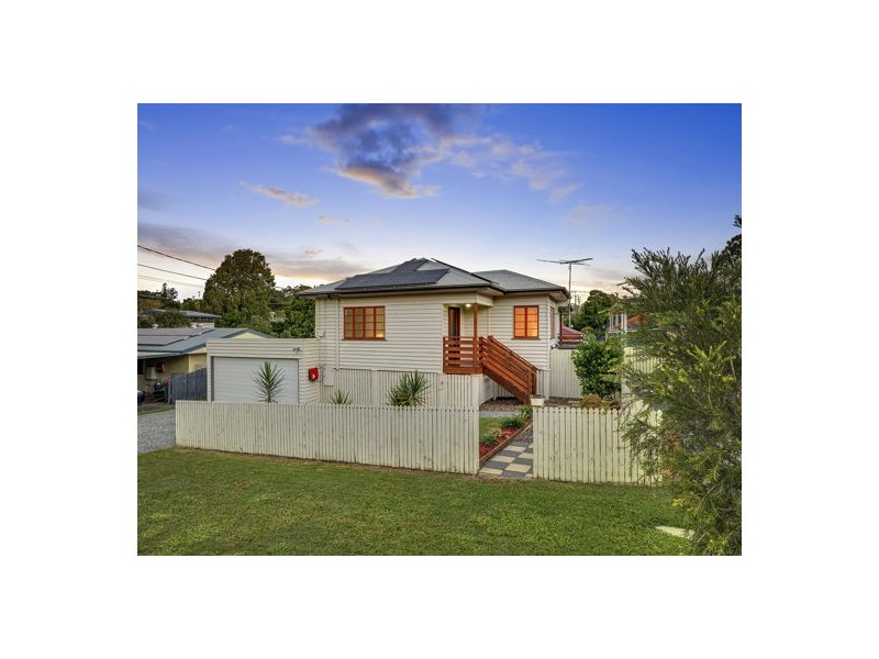 15 Stirling Street, Sunnybank Hills QLD 4109