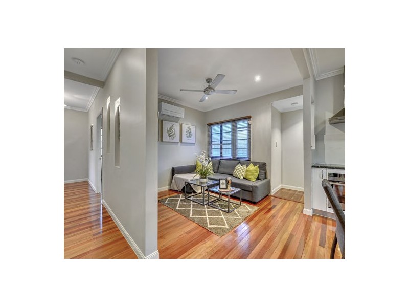 15 Stirling Street, Sunnybank Hills QLD 4109