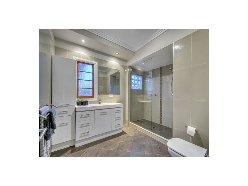 15 Stirling Street, Sunnybank Hills QLD 4109