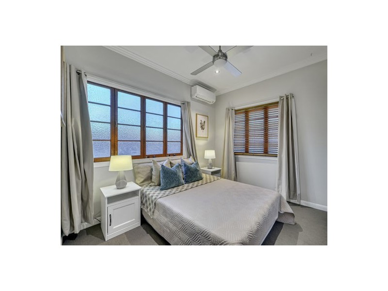 15 Stirling Street, Sunnybank Hills QLD 4109