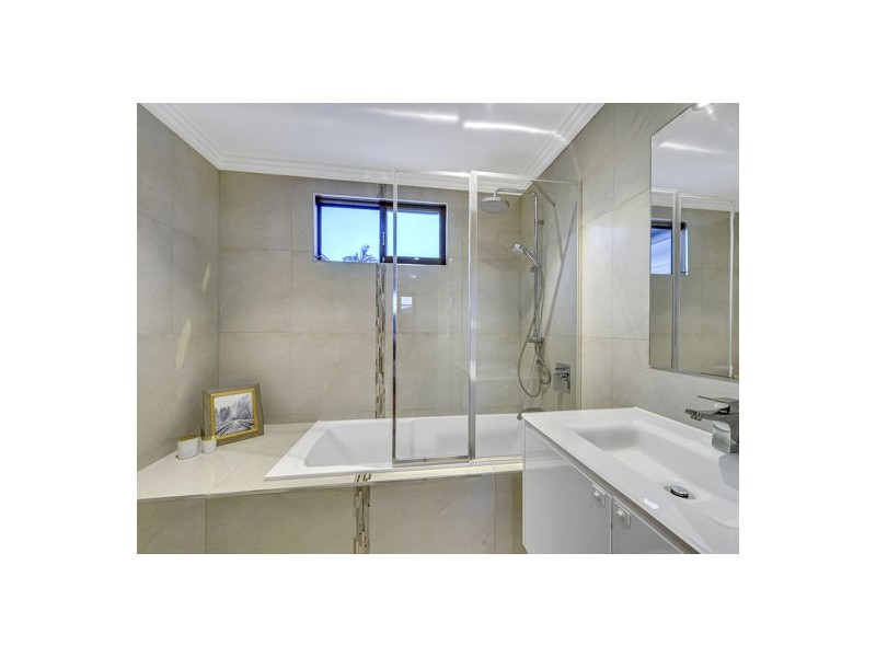 15 Stirling Street, Sunnybank Hills QLD 4109