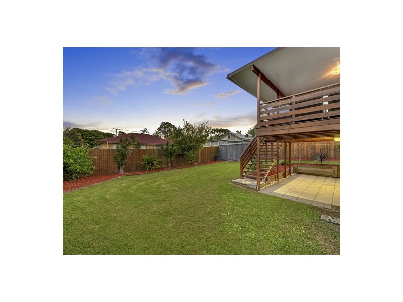 15 Stirling Street, Sunnybank Hills QLD 4109
