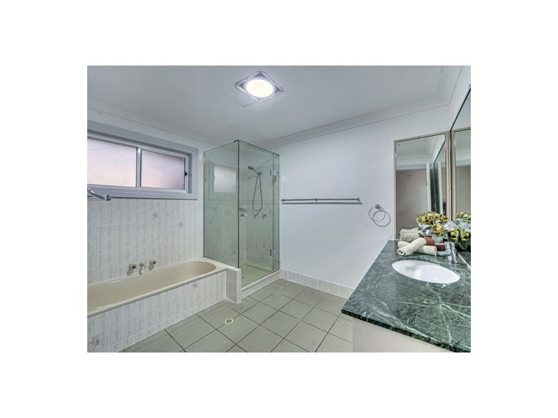12 Mckinlay Place, Durack QLD 4077
