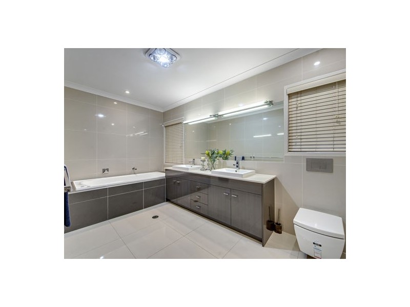 49 Cooper Crescent, Rochedale QLD 4123