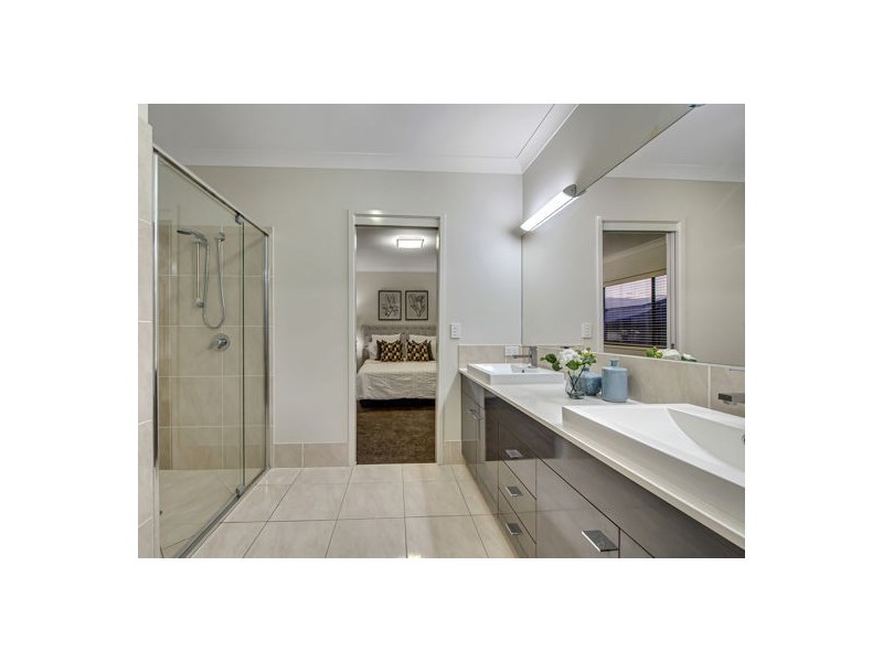 49 Cooper Crescent, Rochedale QLD 4123