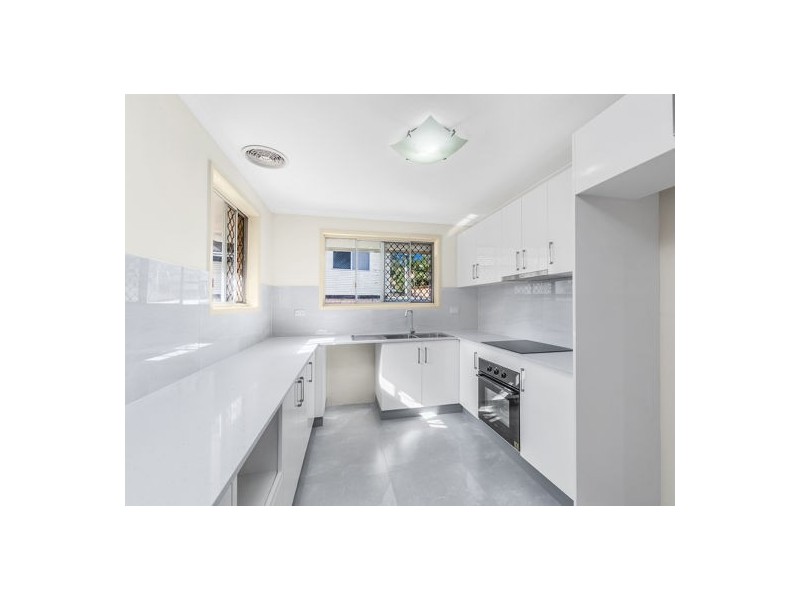 3 Juanita Grove, Springwood QLD 4127