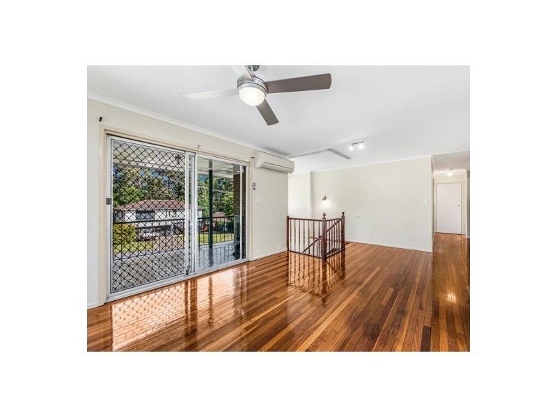 3 Juanita Grove, Springwood QLD 4127