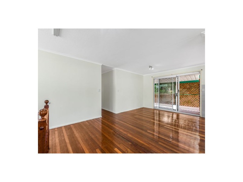 3 Juanita Grove, Springwood QLD 4127