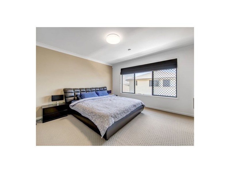 15 Hillcrest Street, Rochedale QLD 4123