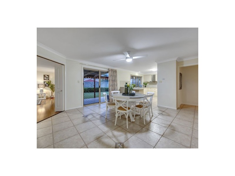 12 Trafalgar Close, Stretton QLD 4116