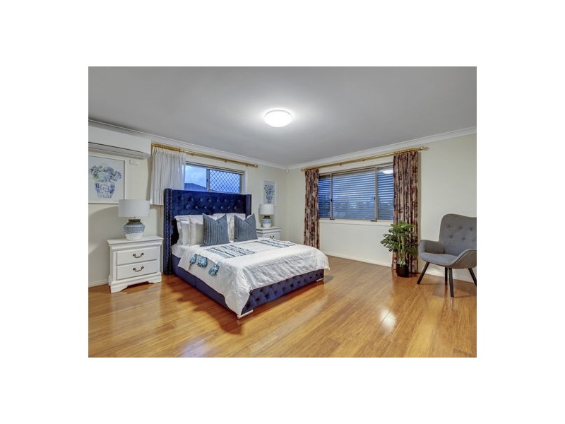 12 Trafalgar Close, Stretton QLD 4116