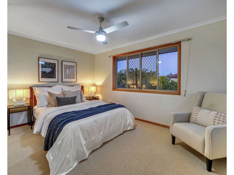 33 White Cedar Circuit, Stretton QLD 4116