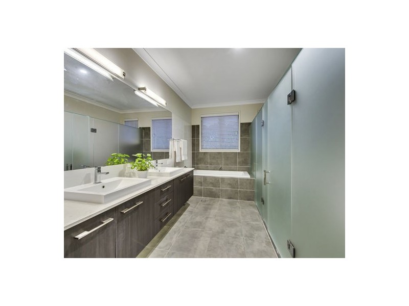 639 London Road, Chandler QLD 4155