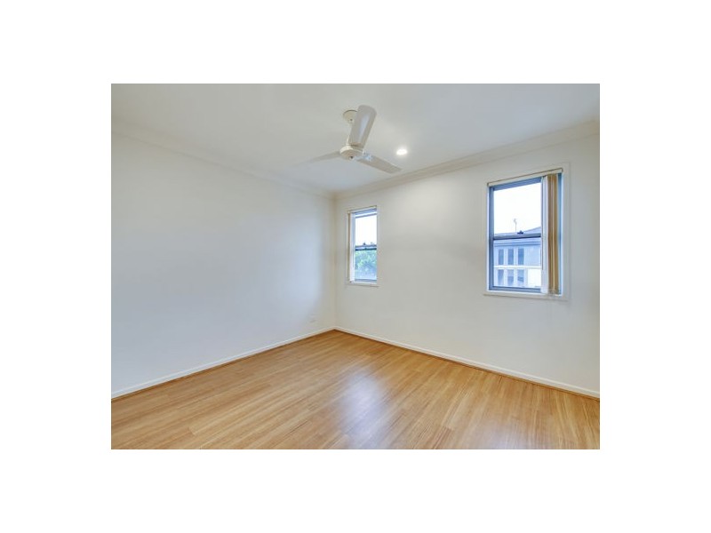 23/1 Belongil Street, Pacific Pines QLD 4211