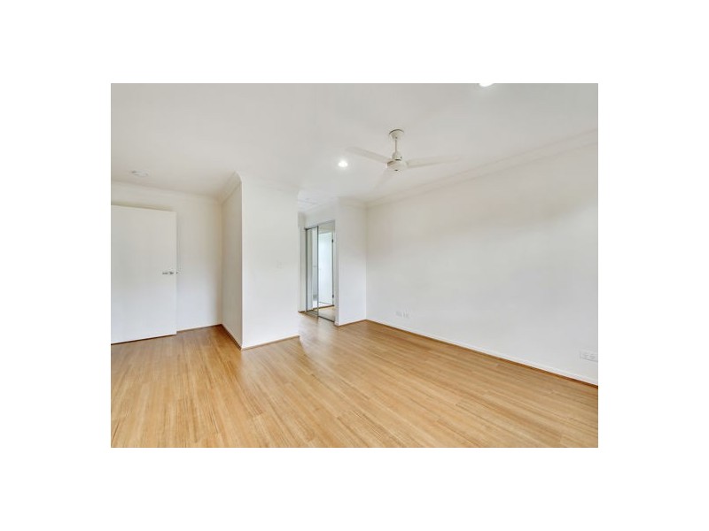 23/1 Belongil Street, Pacific Pines QLD 4211