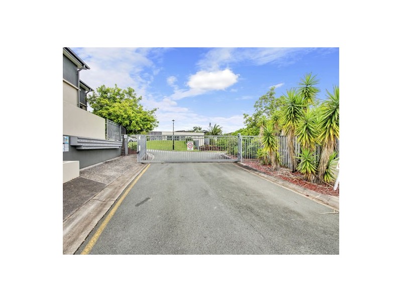 23/1 Belongil Street, Pacific Pines QLD 4211