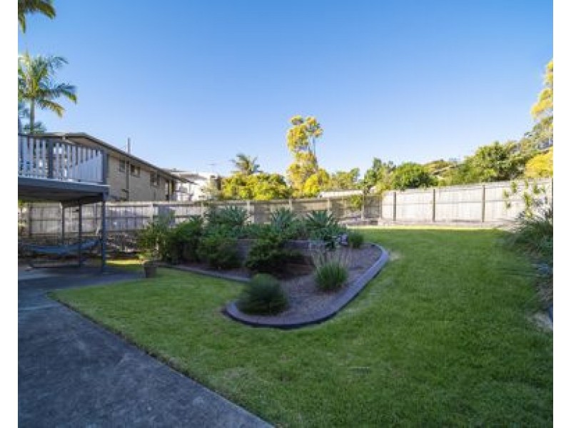 16 Montreal Street, Wishart QLD 4122