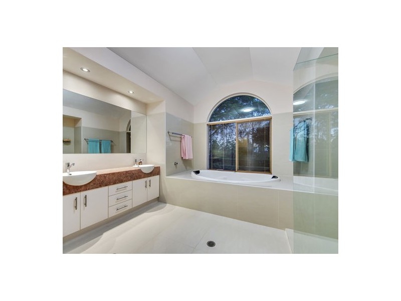 107 White Cedar Road, Pullenvale QLD 4069