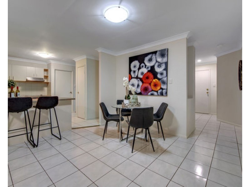 4 Drake Place, Forest Lake QLD 4078