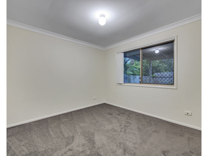 4 Drake Place, Forest Lake QLD 4078