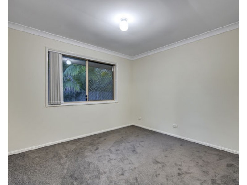 4 Drake Place, Forest Lake QLD 4078