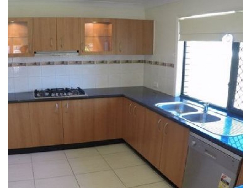 10 Chevron Close, Forest Lake QLD 4078