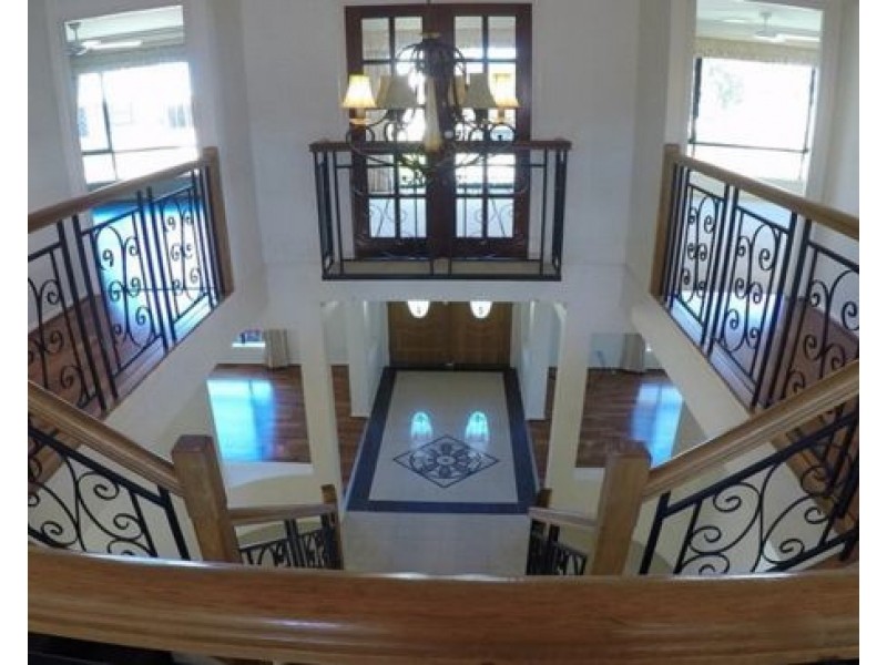 10 Chevron Close, Forest Lake QLD 4078