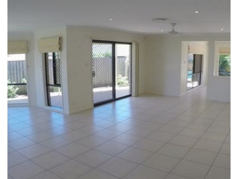 10 Chevron Close, Forest Lake QLD 4078