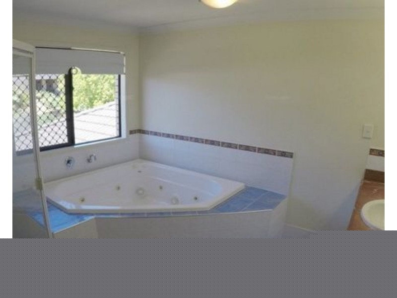 10 Chevron Close, Forest Lake QLD 4078