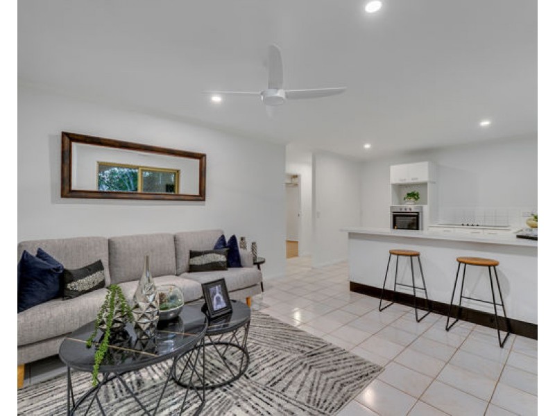 10 Rembrandt Street, Carina QLD 4152