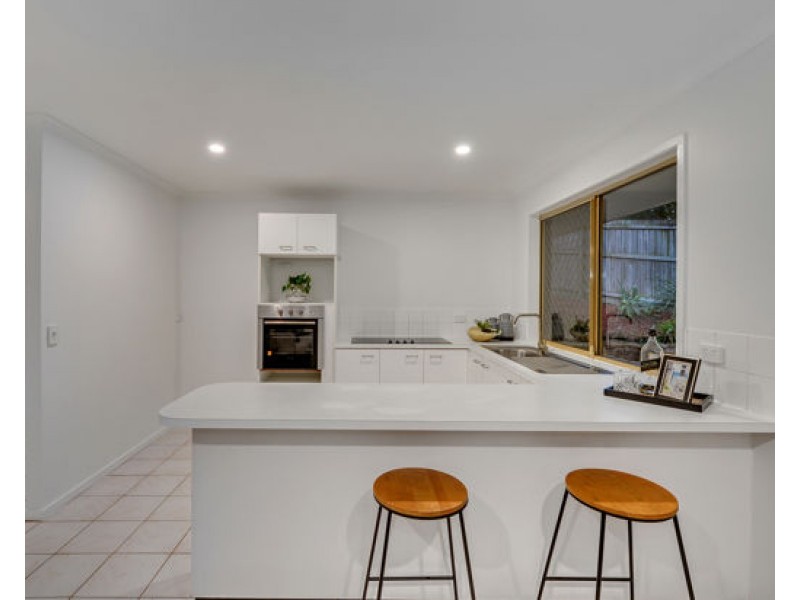 10 Rembrandt Street, Carina QLD 4152