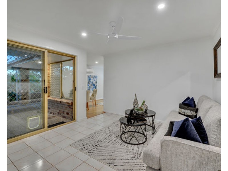10 Rembrandt Street, Carina QLD 4152
