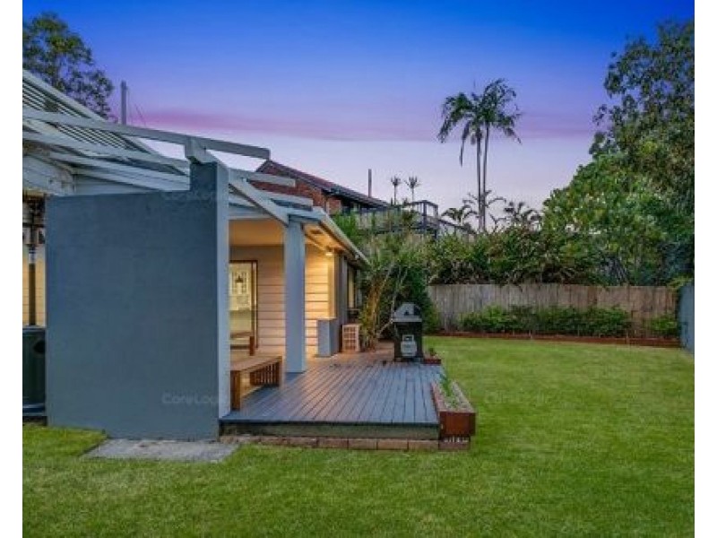 7 Stralock Street, Chapel Hill QLD 4069