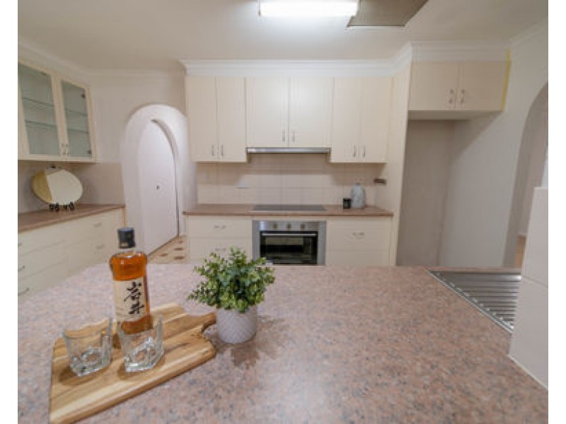 21 Tristan Street, Carindale QLD 4152