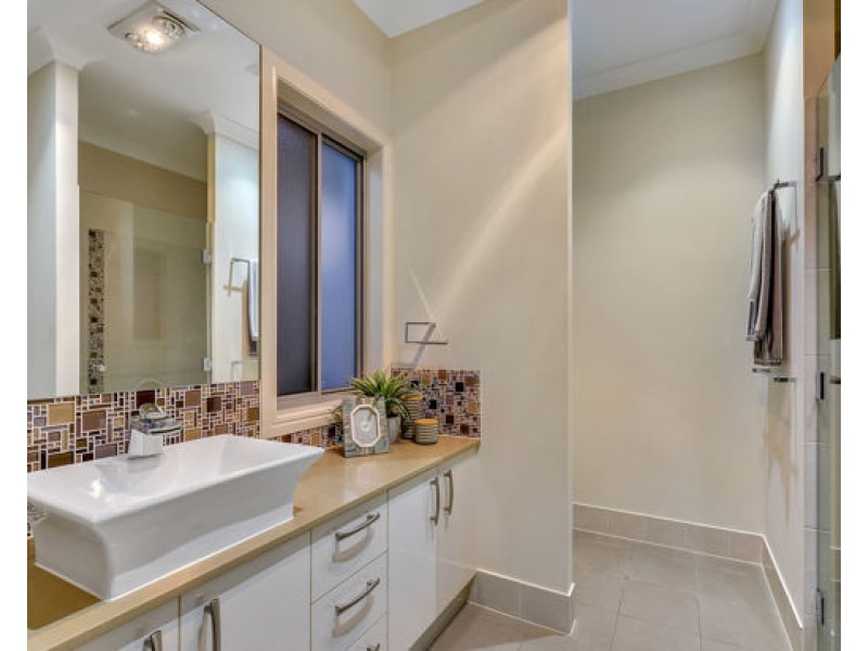 43 McDermott Parade, Rochedale QLD 4123