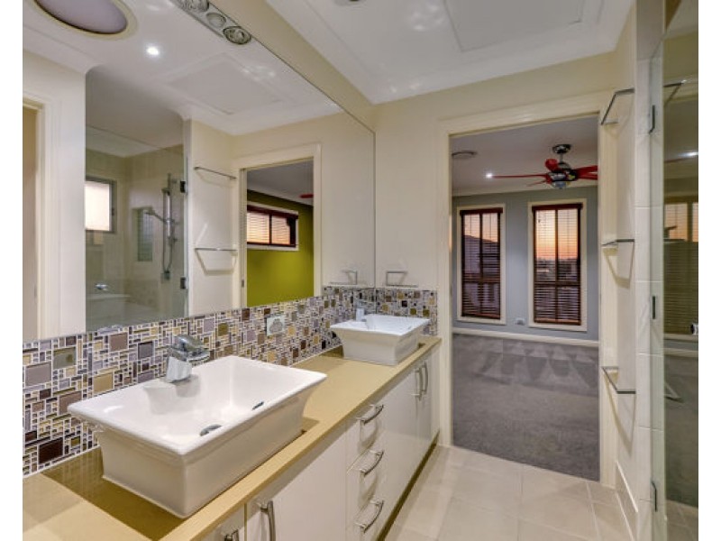 43 McDermott Parade, Rochedale QLD 4123