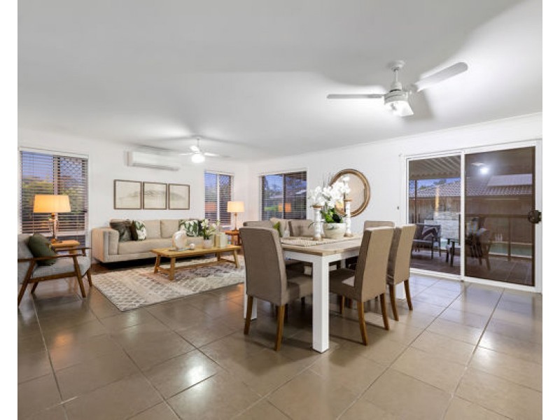 60 Mapelton Circuit, Parkinson QLD 4115