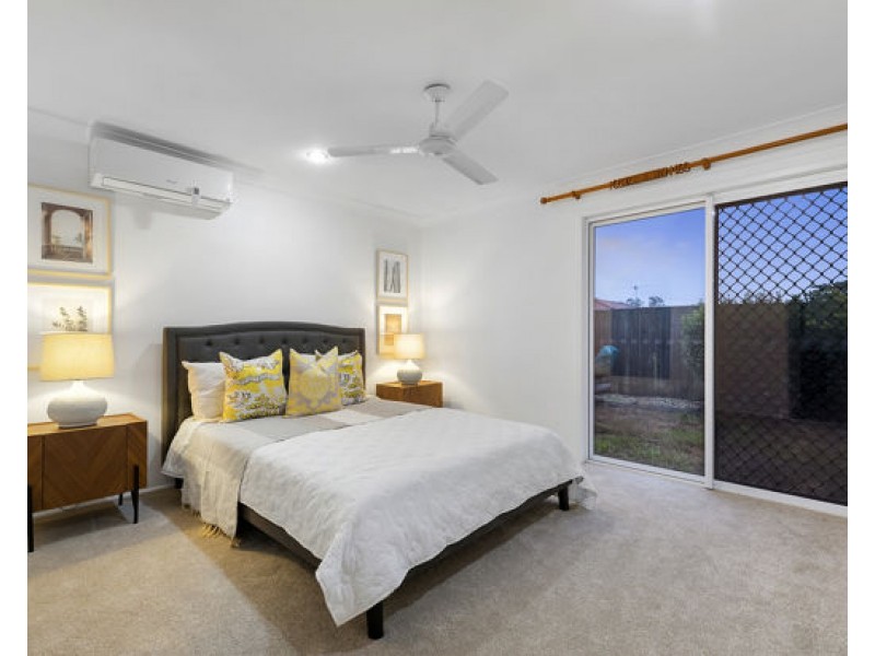 60 Mapelton Circuit, Parkinson QLD 4115