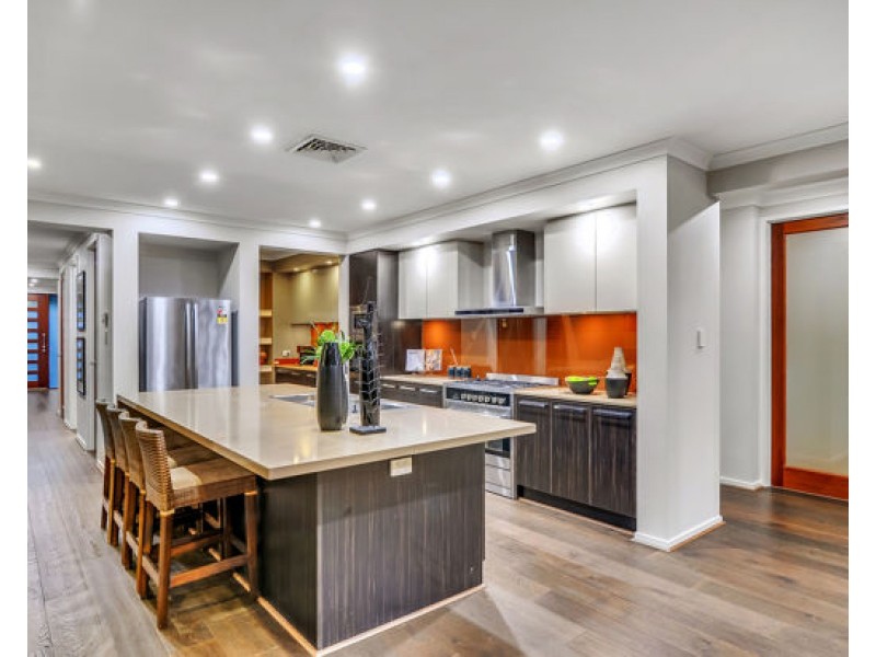 17 Francis Avenue, Rochedale QLD 4123