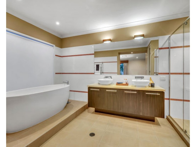 17 Francis Avenue, Rochedale QLD 4123