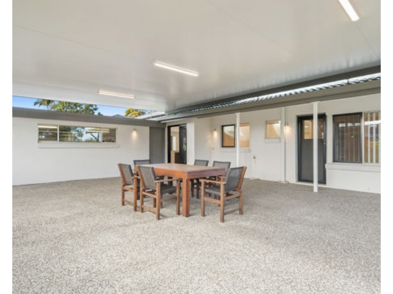 26 Kidd Street, Robertson QLD 4109