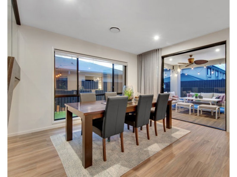 28 Parolin Parade, Rochedale QLD 4123