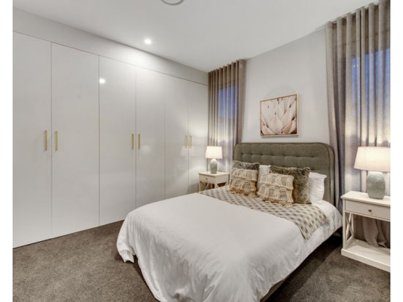 28 Parolin Parade, Rochedale QLD 4123