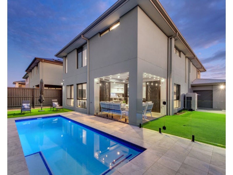 28 Parolin Parade, Rochedale QLD 4123