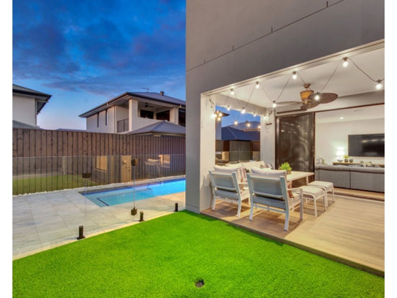 28 Parolin Parade, Rochedale QLD 4123