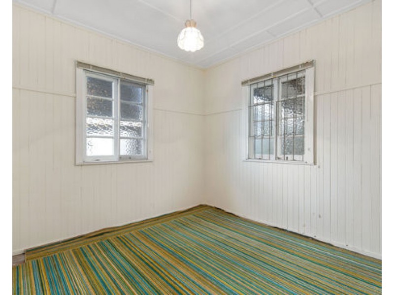 134 Creek Road, Mount Gravatt East QLD 4122