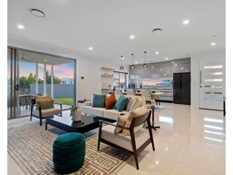 128 Skyview Avenue, Rochedale QLD 4123