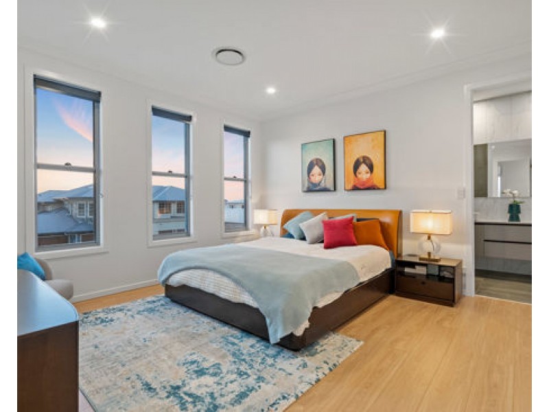 128 Skyview Avenue, Rochedale QLD 4123