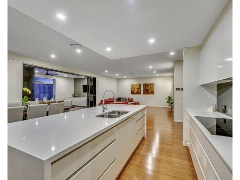25 Zenith Street, Rochedale QLD 4123